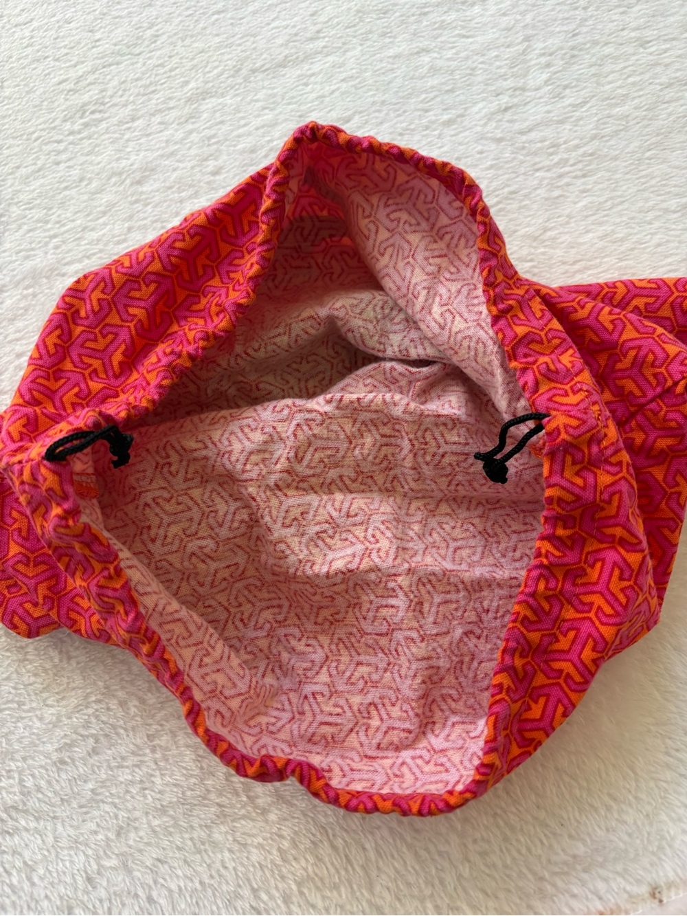 Tory Burch Pink and Orange Logo Drawstring Pouch with Black Emblem - Picture 7 of 7